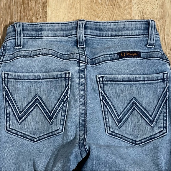 WRANGLER® Willow Women’s Ultimate Riding Jeans Mid-rise Bootcut 00 - Picture 6 of 16